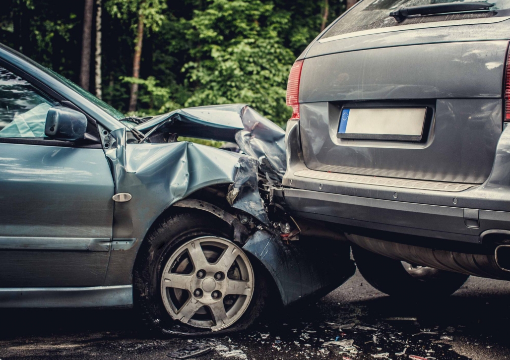 Tragiczny wypadek w Konstancin-Jeziorna: Kobieta na motocyklu potrącona na ulicy Warszawskiej