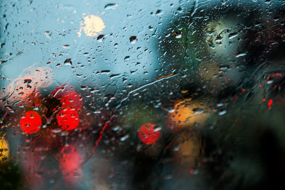 Gęsta mgła: Alert meteo pierwszego stopnia w powiecie piaseczyńskim