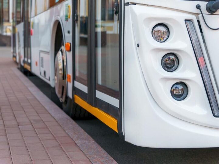 Zmiany w kursowaniu linii L16 od 23 marca – nowe trasy i rozkłady