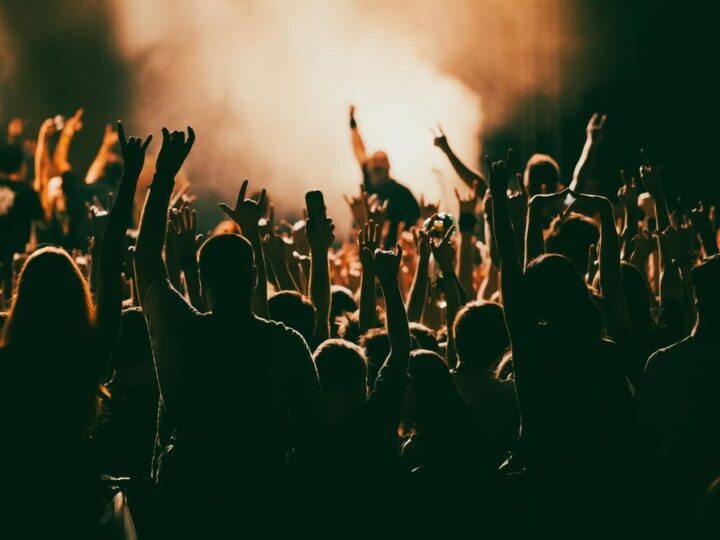 Lato w Hugonówce: Muzyka, taniec i plenerowe kino