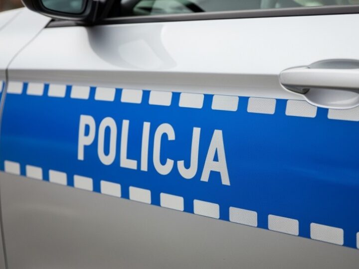 Czterech poszukiwanych zatrzymanych przez policję