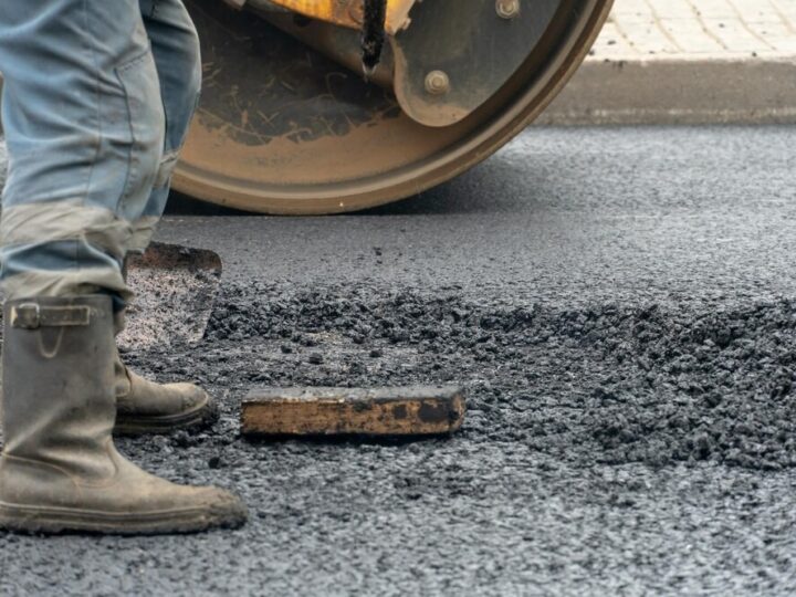 Spotkanie w ratuszu: Nowe koncepcje budowy dróg w Czarnowie 7 października